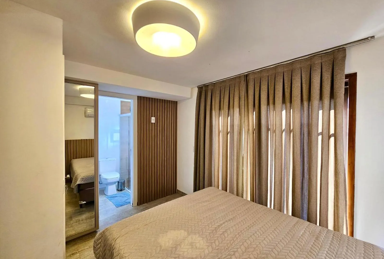 Sobrado 250 Mts Praia Mariscal Bombinhas Algodoeiro 249-4 Holiday home