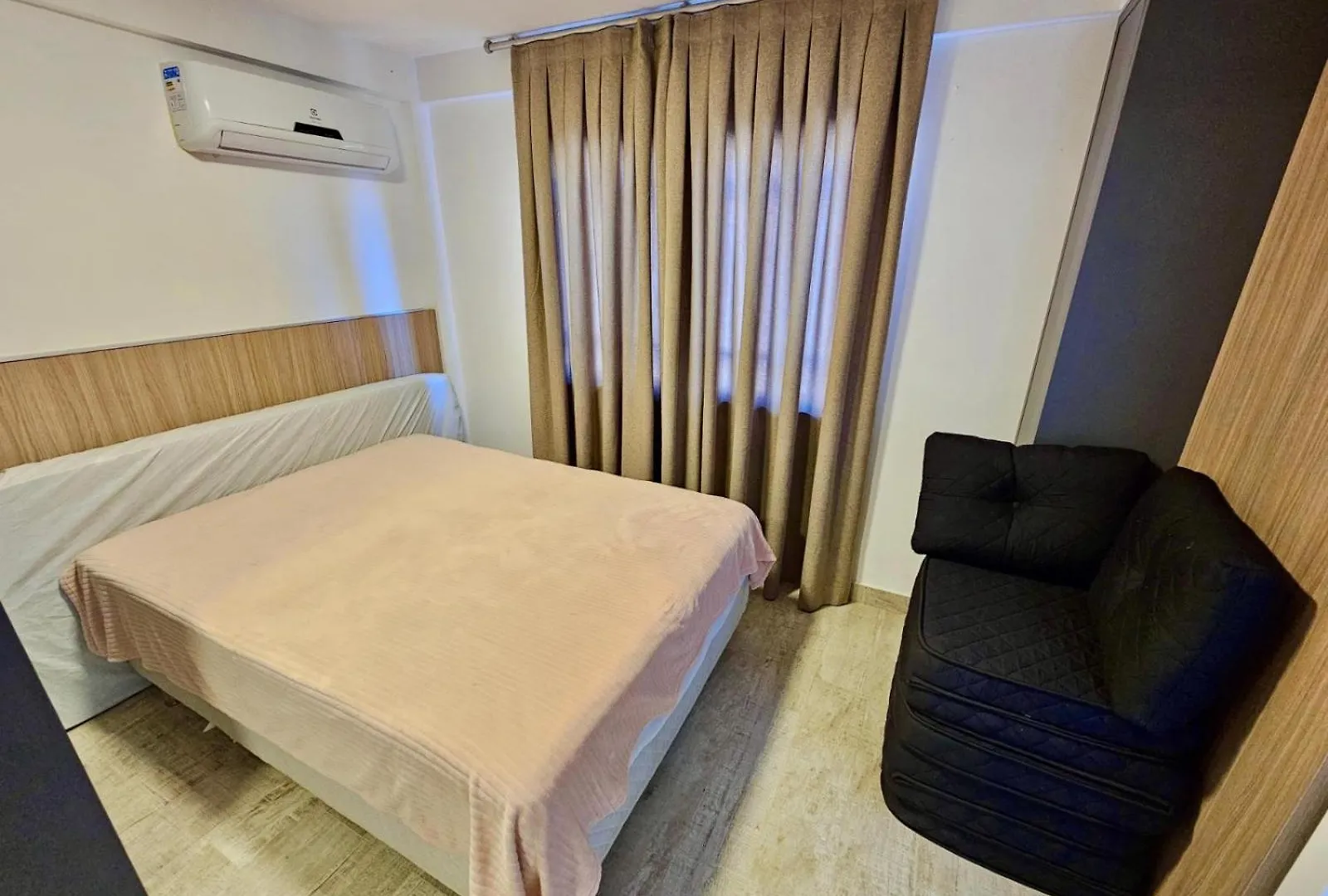Sobrado 250 Mts Praia Mariscal Bombinhas Algodoeiro 249-4 Brazil